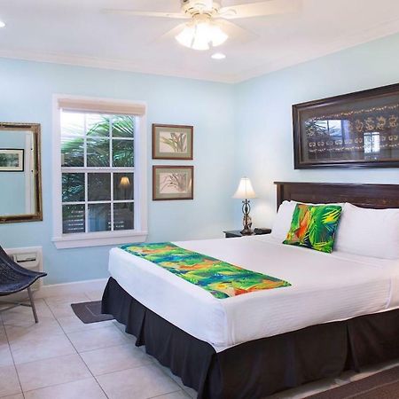 Travelers Palm Inn Key West Extérieur photo