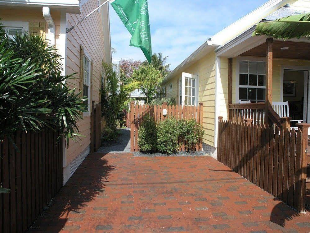 Travelers Palm Inn Key West Extérieur photo
