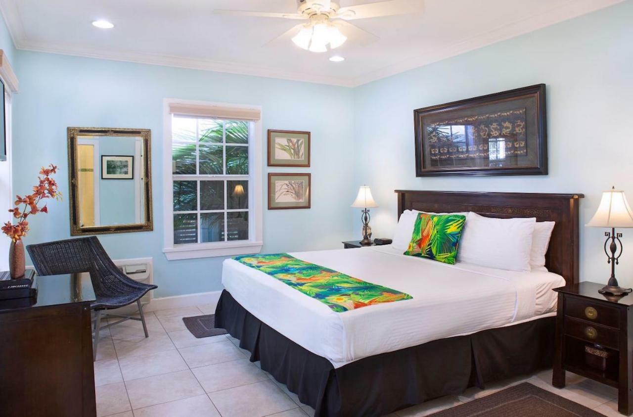 Travelers Palm Inn Key West Extérieur photo