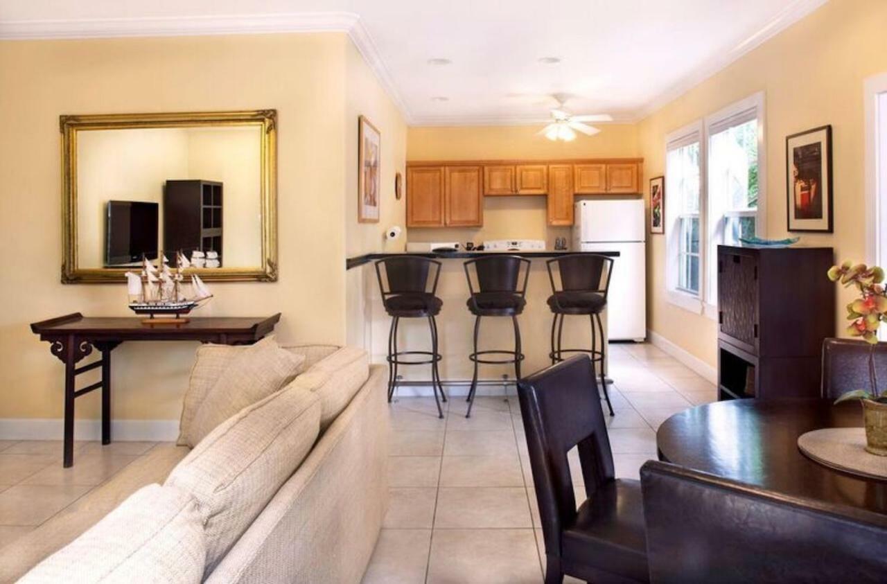 Travelers Palm Inn Key West Extérieur photo