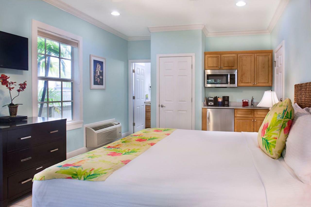 Travelers Palm Inn Key West Extérieur photo